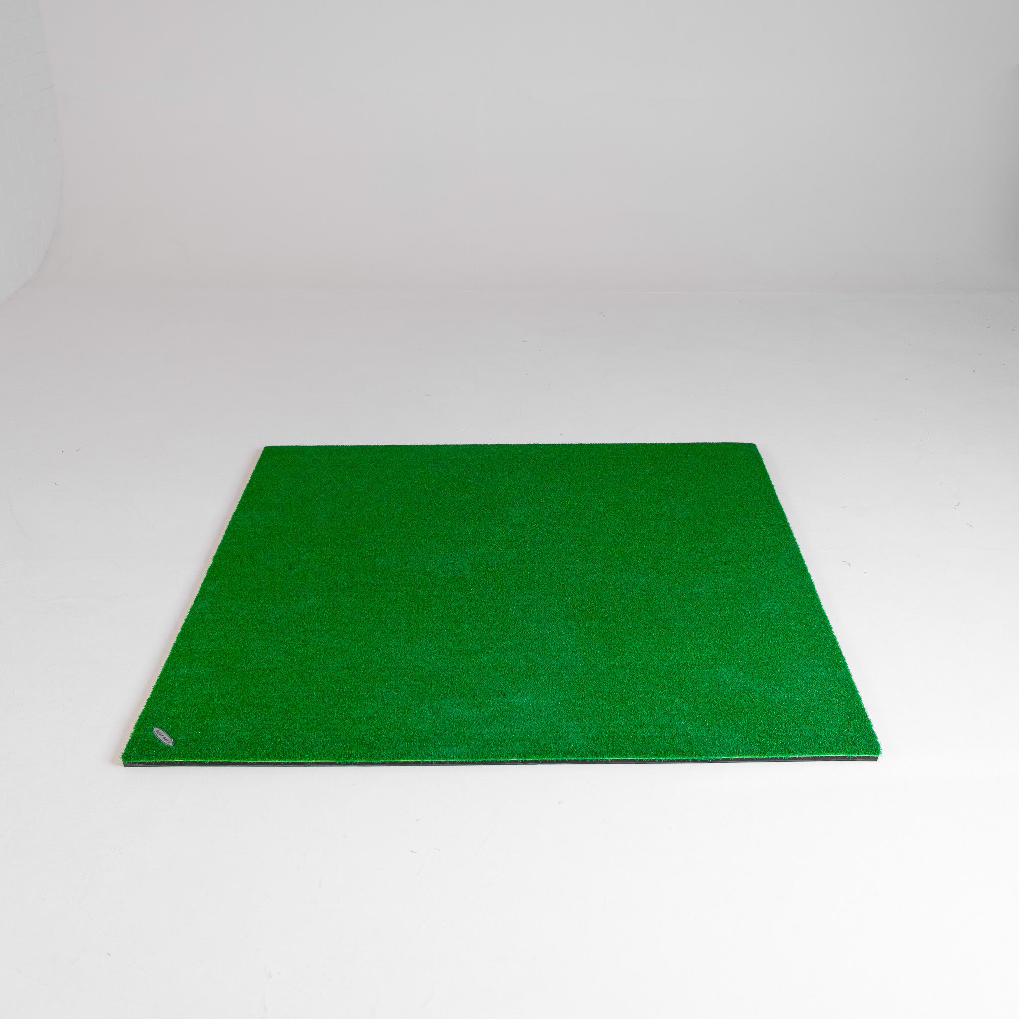 GolfBays Standard Hitting Mat 1.5m x 1.5m (4'11 x 4'11)