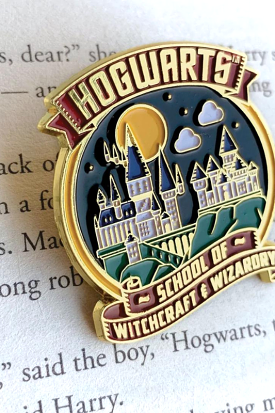 Harry Potter- Hogwarts Enamel Pin