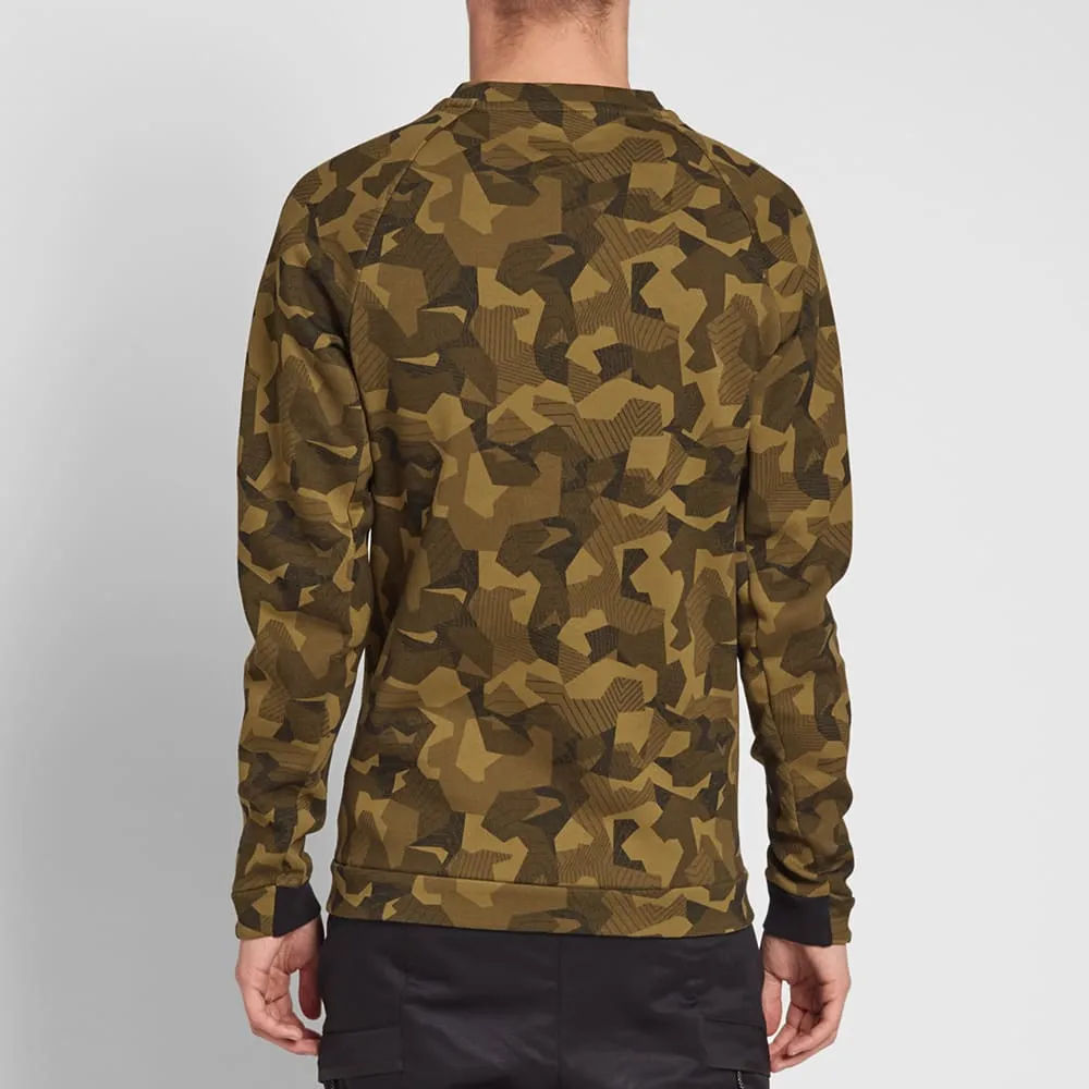 Nike Tech Fleece Camo CrewOlive Flak & Black