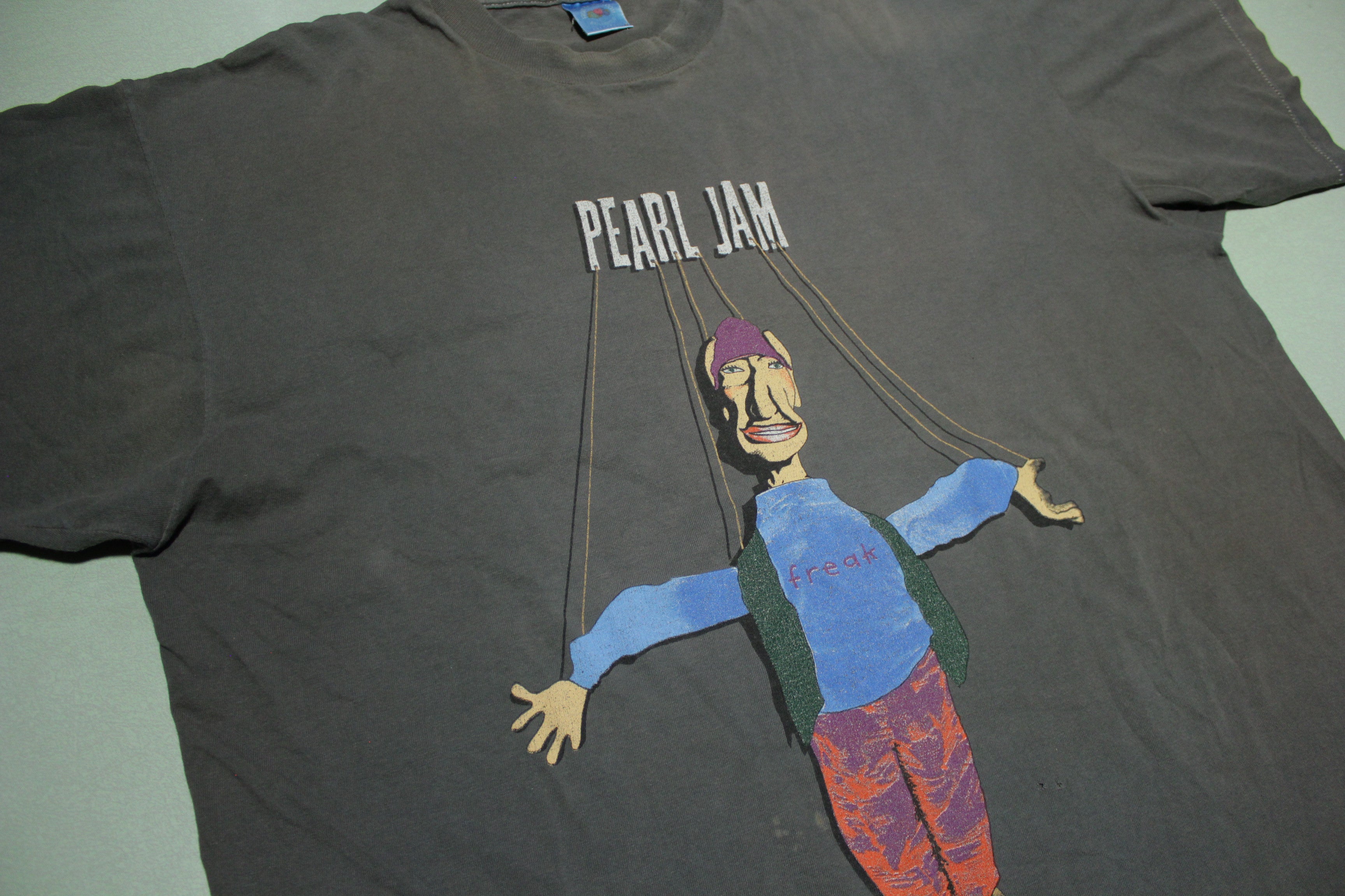 Pearl Jam 1994 String Puppet Marionette Vintage 90's Freak Swallow Toaster T-Shirt