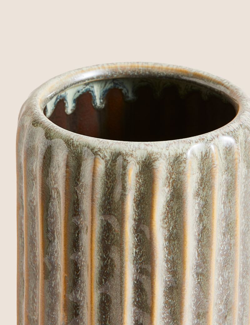 Ribbed Reactive Glaze Ceramic Vase