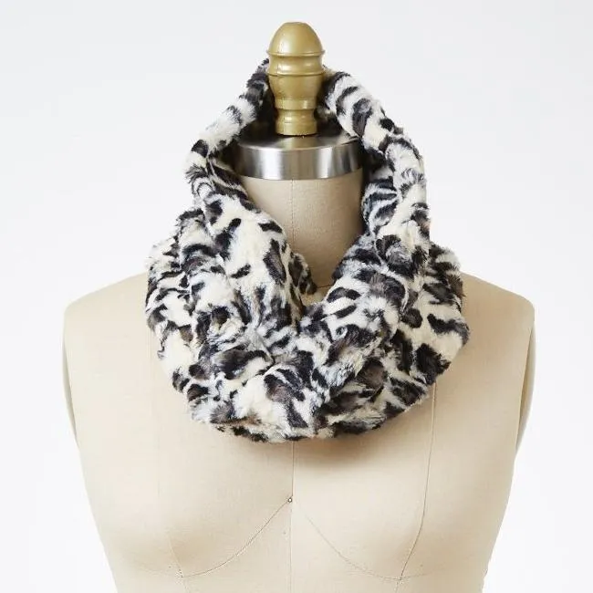 White Jaguar Luxury Faux Fur Neck Warmer